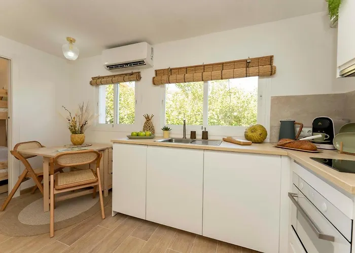 Apartamento De Dos Dormitorios En Casco Historico